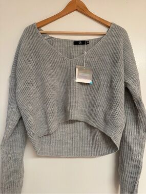 Missguided Grey Cropped V‑Neck Knit Sweater